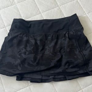 Lululemon Pace Rival Skirt 6, Camo